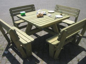 8 seat table with rounded edges